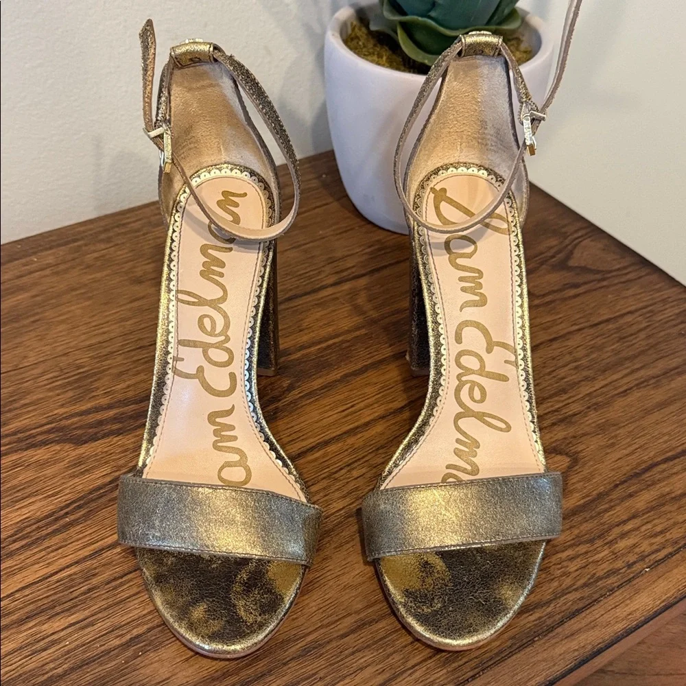 Sam Edelman Yaro‎ Distressed Gold Metallic Block Heel Size 7